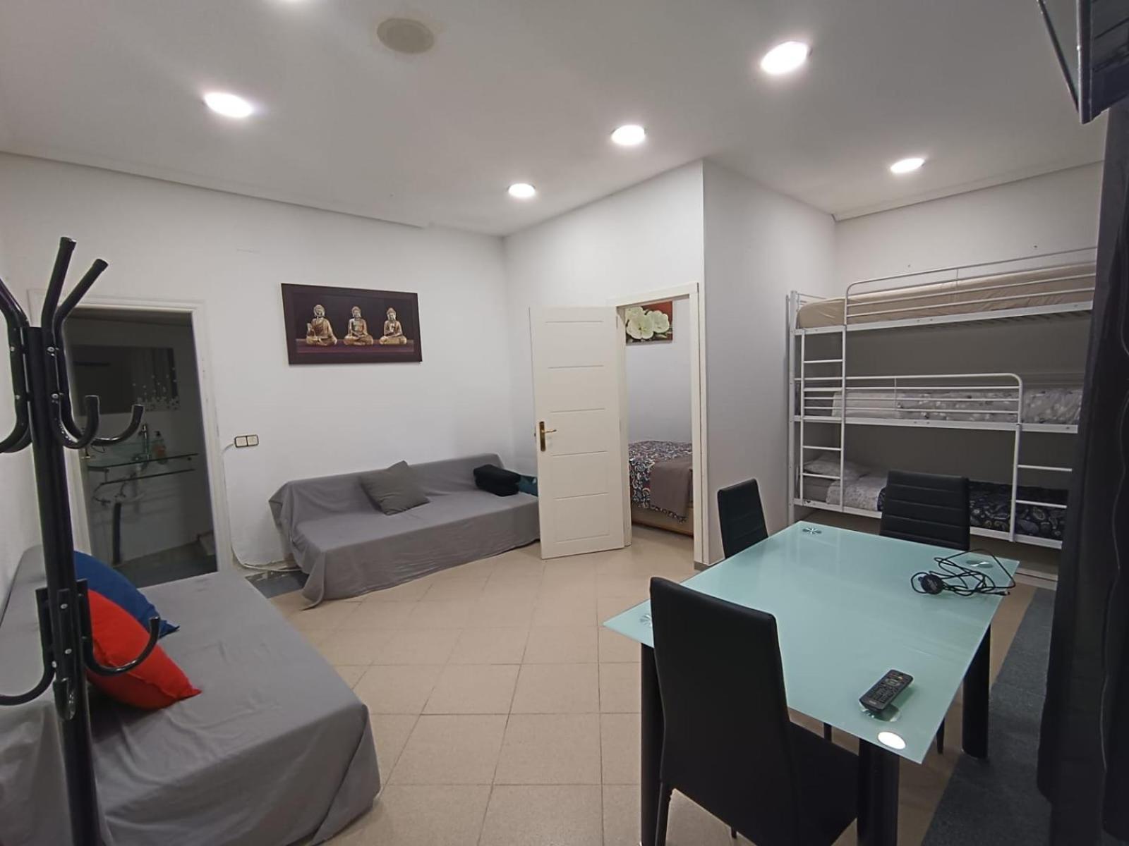 Scrapboooking Hotel Madrid Bagian luar foto