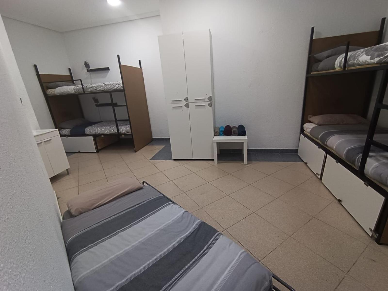 Scrapboooking Hotel Madrid Bagian luar foto
