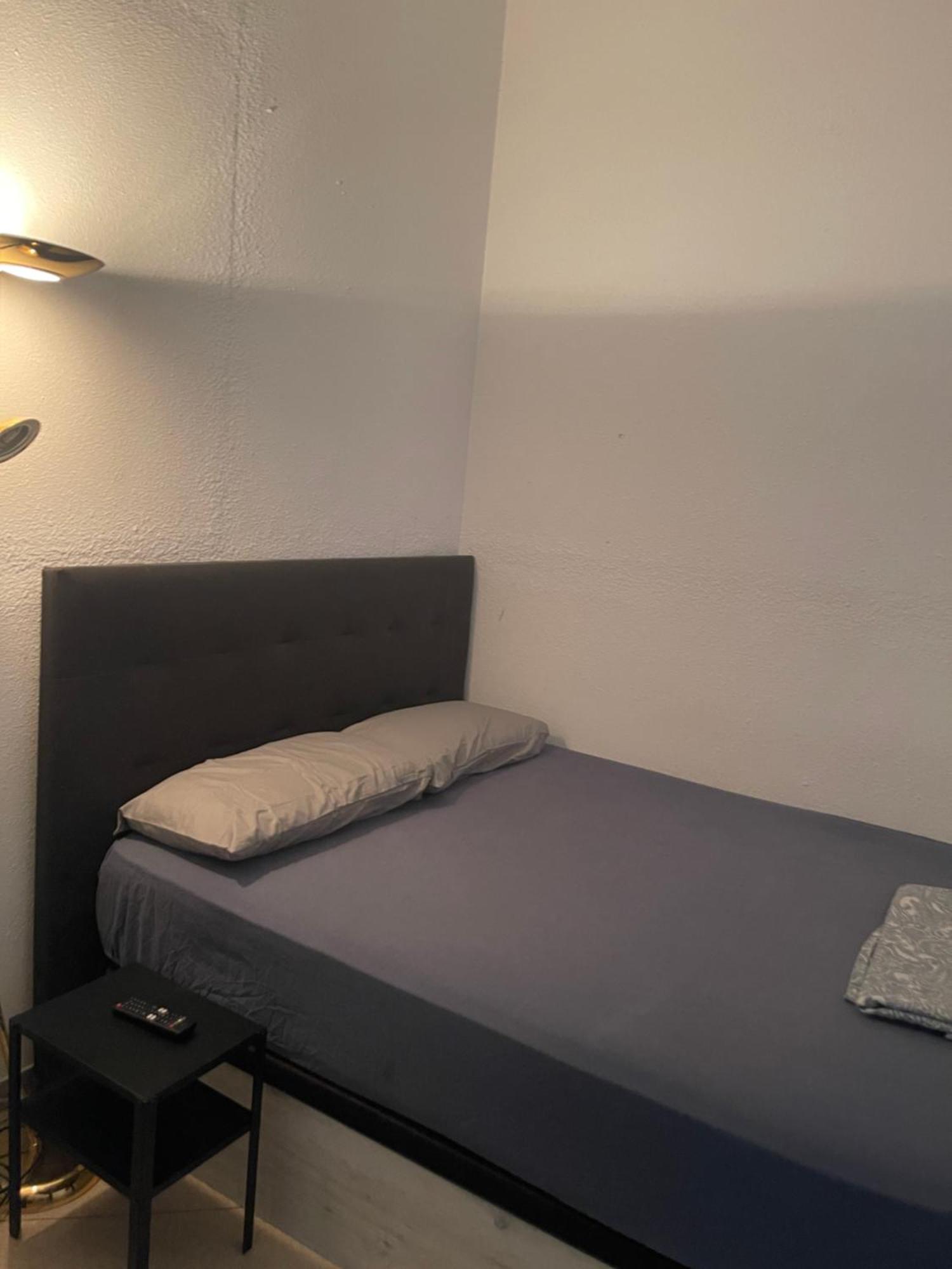 Scrapboooking Hotel Madrid Bagian luar foto